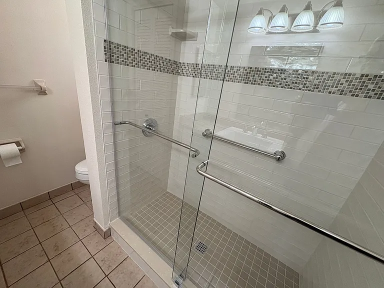 1 Lake Hollingsworth Dr #2 — Photo 14