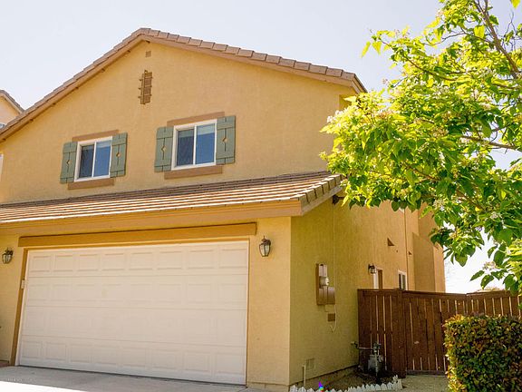 2nd image of 15881 La Costa Alta Dr