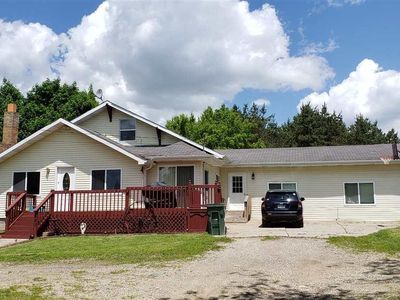 420 N 11th St, Edmore, MI, 48829
