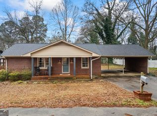 285 Bowers St, Royston, GA 30662