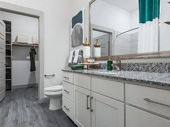 Gorgeous Bathroom with Connected Walk In Closet