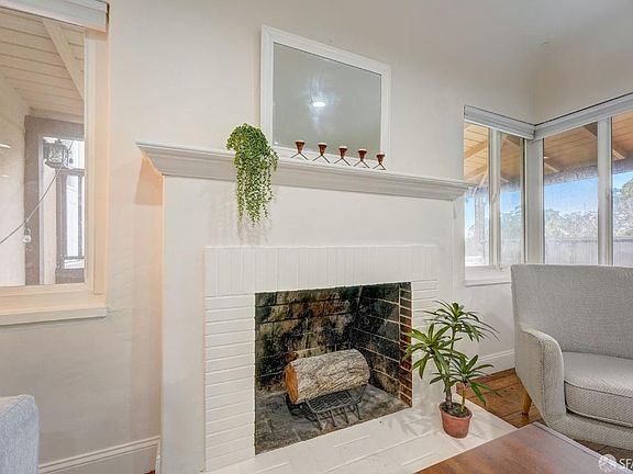 3rd image of 6101 Hillmont Dr
