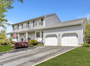 515 Hoagland Ct, Hillsborough, NJ 08844