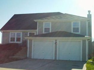 8625 NE 115th St, Kansas City, MO 64157