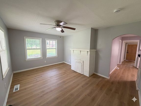 2nd image of 4525 Old Broadway St
