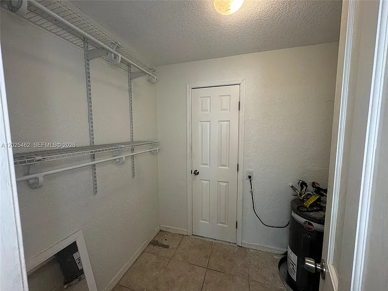 823 NE 19th Ave #13 — Photo 24