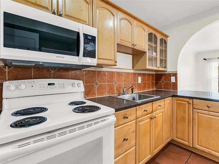15350 SW 72nd St #24 — Photo 11