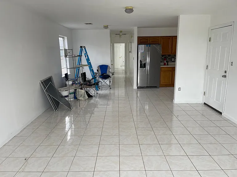 614 Bond St #2 — Photo 7