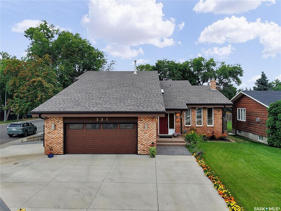 1st image of 351 Skeena CRESCENT