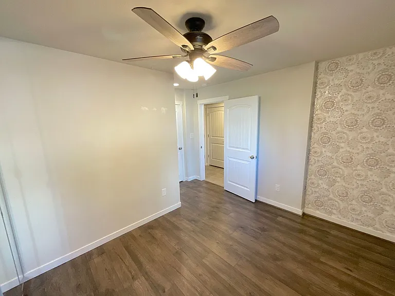 7227 Berrybrook Ln — Photo 34