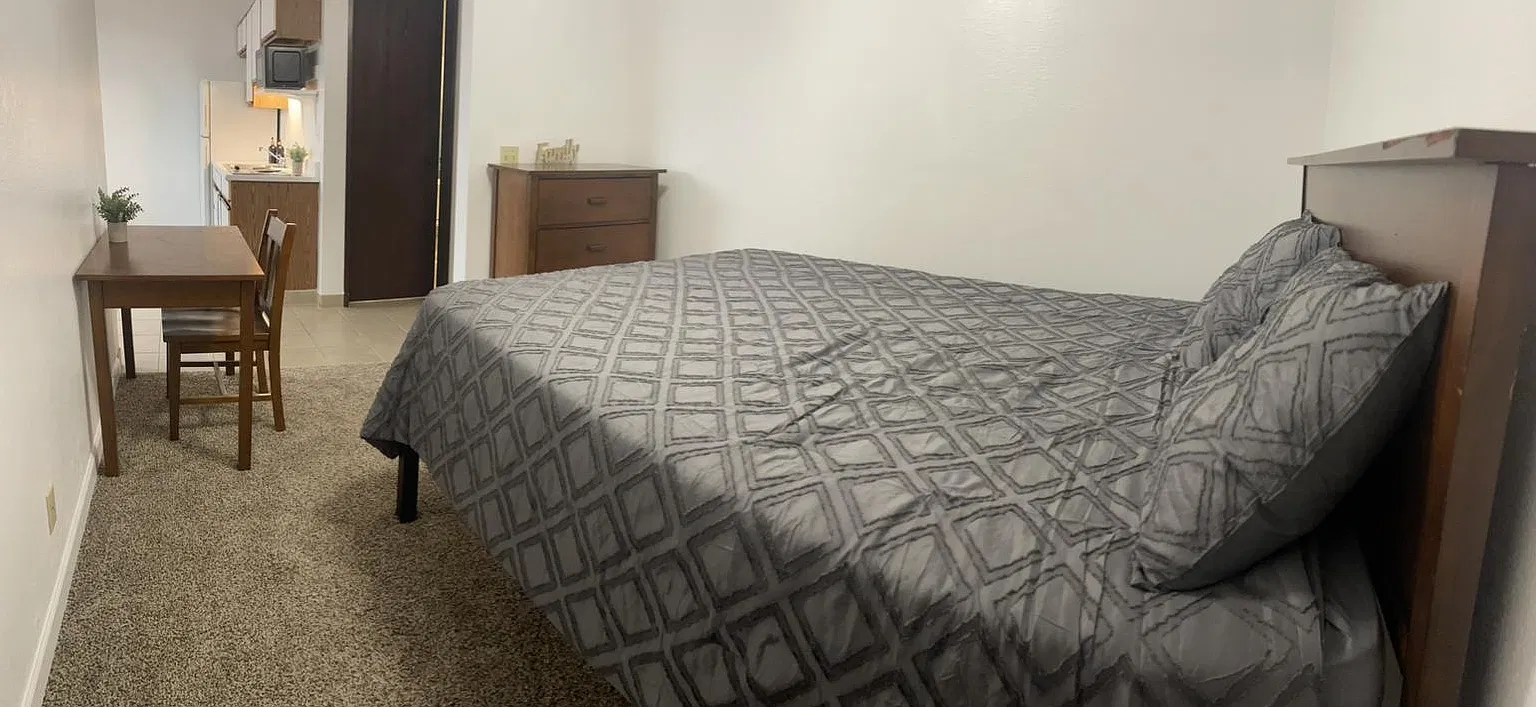 Sunrise Suites — Photo 4