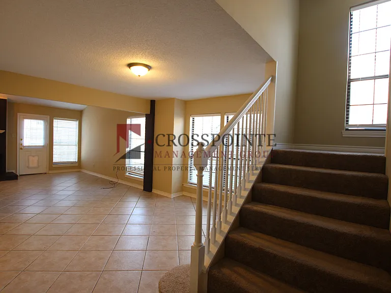 5875 Creekside Cir — Photo 16