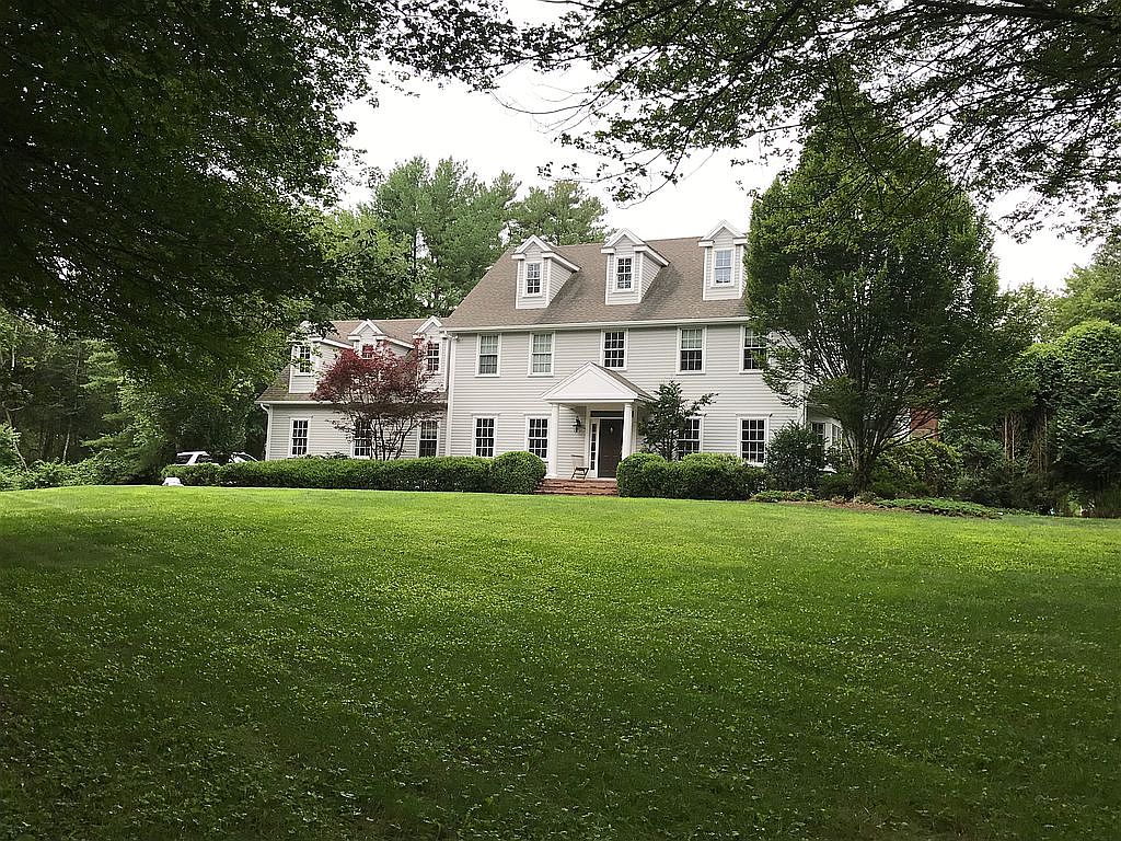 493 Pequot Trl, Stonington, CT 06378 Zillow