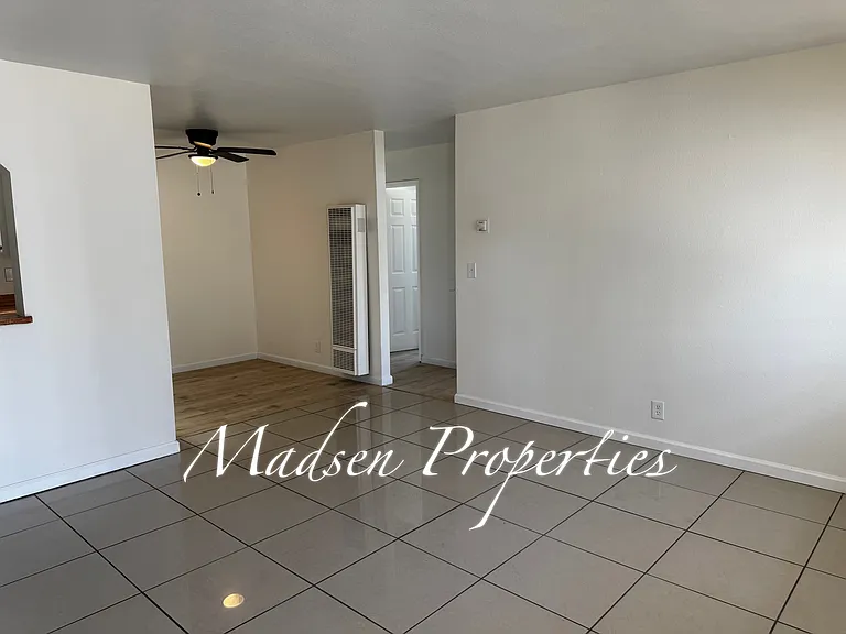 125 Casey Ct — Photo 3