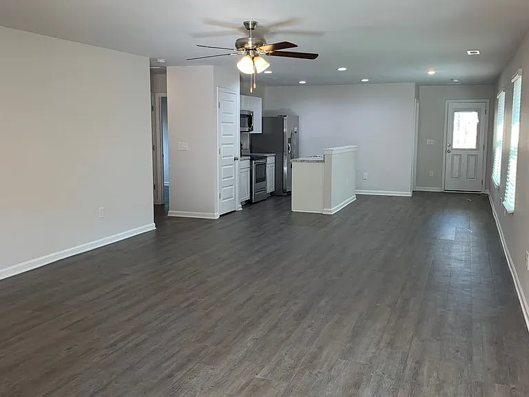 2167 Kilpatrick Ln — Photo 4