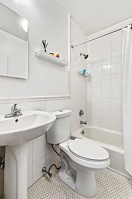 Rented by Cooper & Cooper Real Estate | media 5