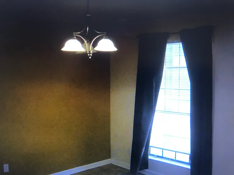 2401 Leon St #106 — Photo 13
