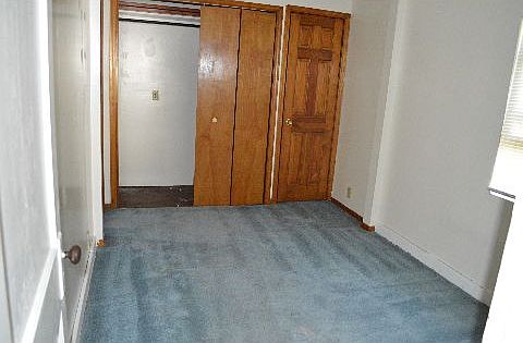 2nd image of 325 9th St #325