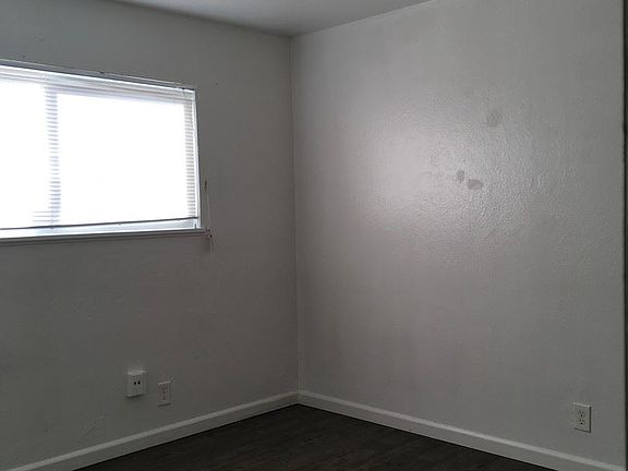 4th image of 999 Arcade Blvd APT 2