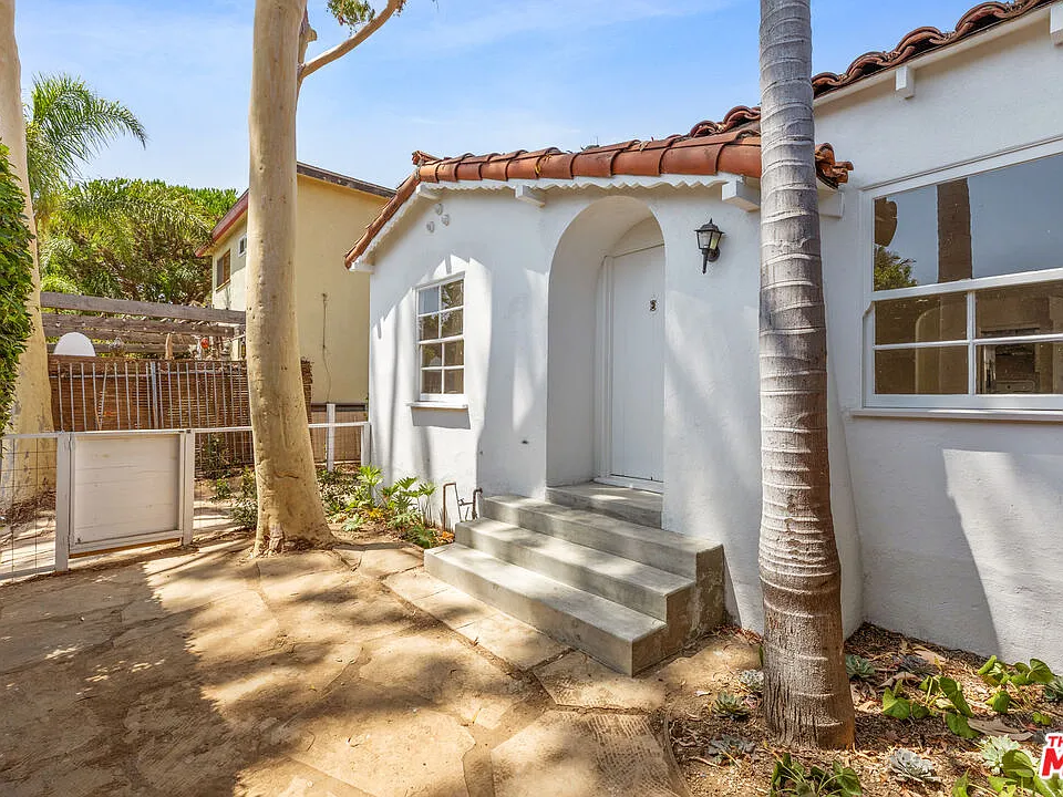 643 Vernon Ave