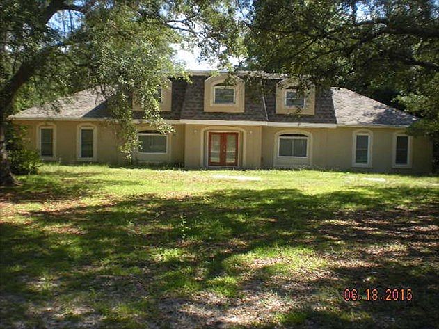 1st image of 2621 Edgewater Dr