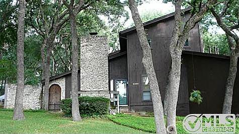 4th image of 6500 Beachview Dr