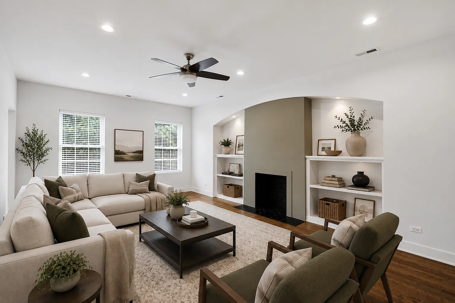 4 bed, 2400 sqft, $3,995 — Photo 3