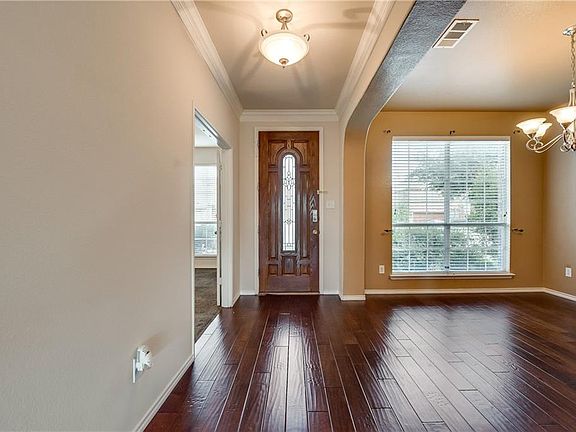 2nd image of 4943 Eyrie Ct