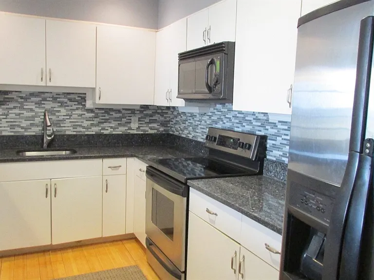 100 Marina Dr #508 — Photo 24