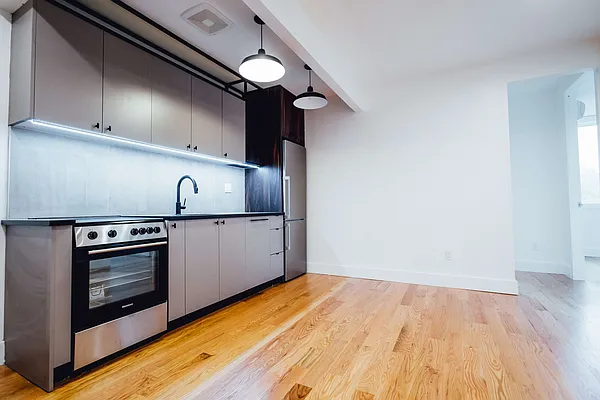 Rented by Nooklyn NYC LLC | media 91