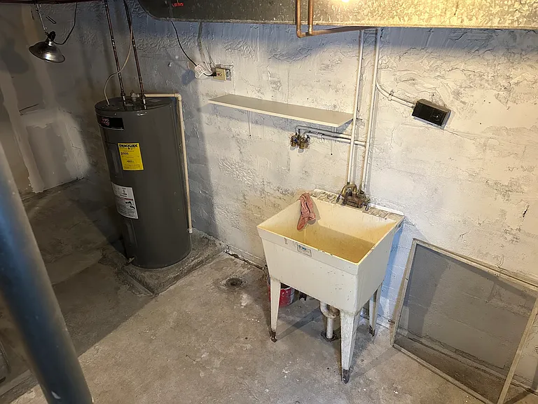 Basement with Laundry hookups