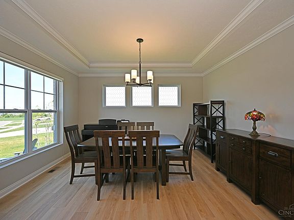 3rd image of 9248 Amethyst Ln