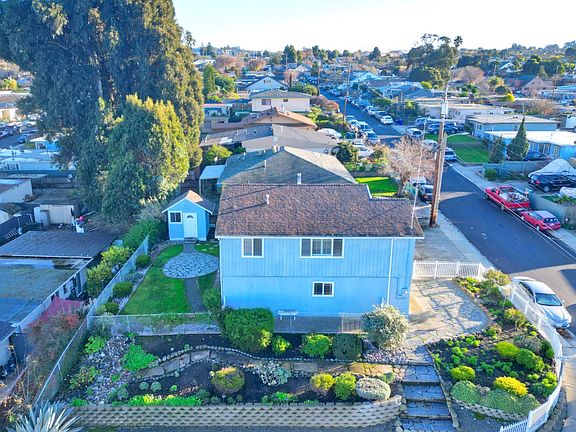 5th image of 465 Linda Drive