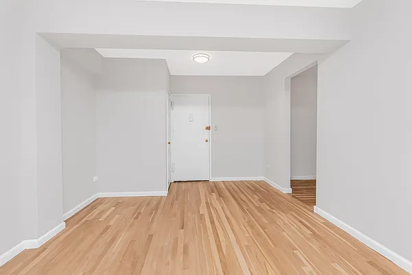 Sold by Re/Max In The City | media 5