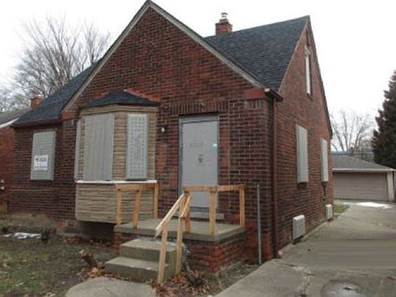 3rd image of 12384 Whitehill St
