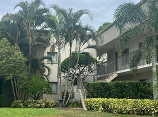 3300 Fox Chase Cir N APT 232, Palm Harbor, FL 34683