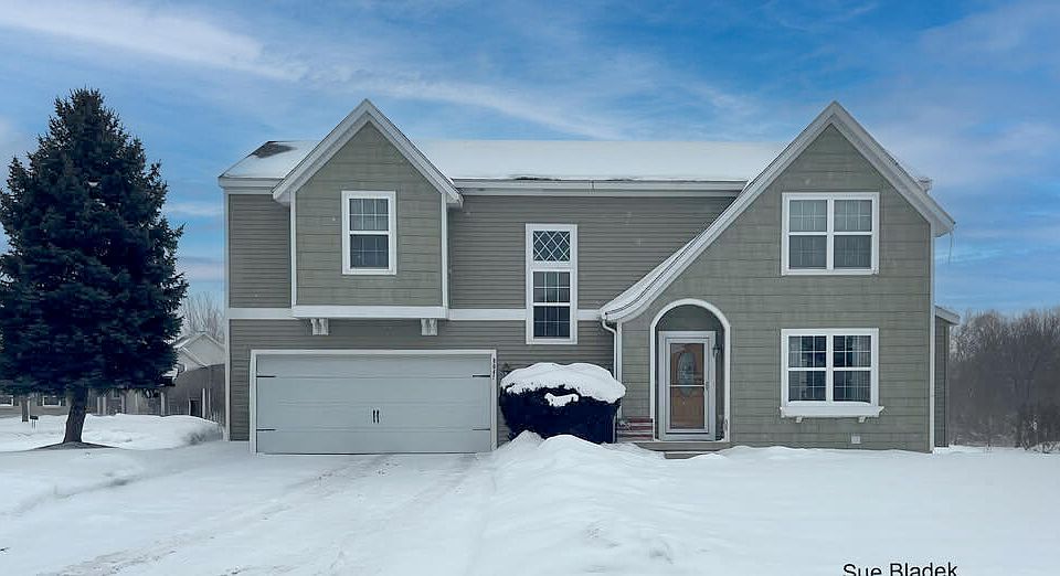 1st image of 8641 Suntree Dr