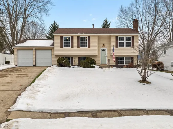 4704 Red Willow Rd, Stow, OH 44224