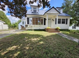 25 Eastern Ave, East Millinocket, ME 04430