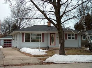 1716 29th St, Kenosha, WI 53140