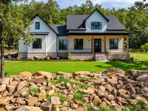 34 Kirkland Dr, Cabot, AR 72023