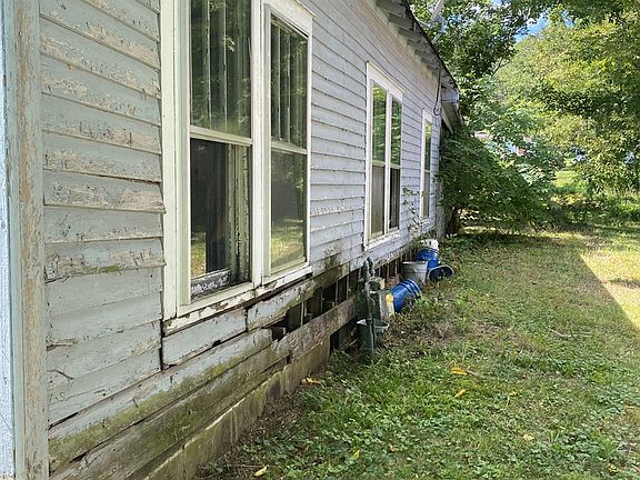 3rd image of 563 Hustonville St