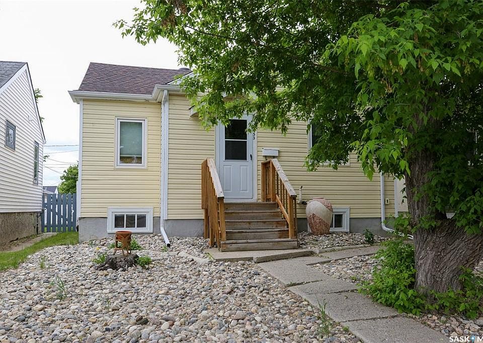 1st image of 2153 Elliott STREET
