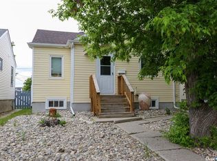 2153 Elliott St, Regina, SK S4N3H1