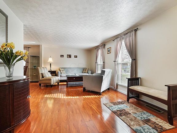 4th image of 803 McDonell Dr