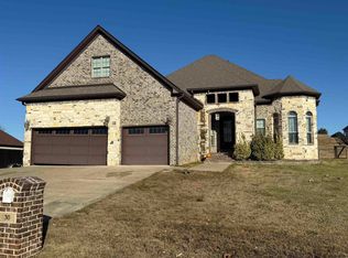 30 River Road Dr E, Mayflower, AR 72106