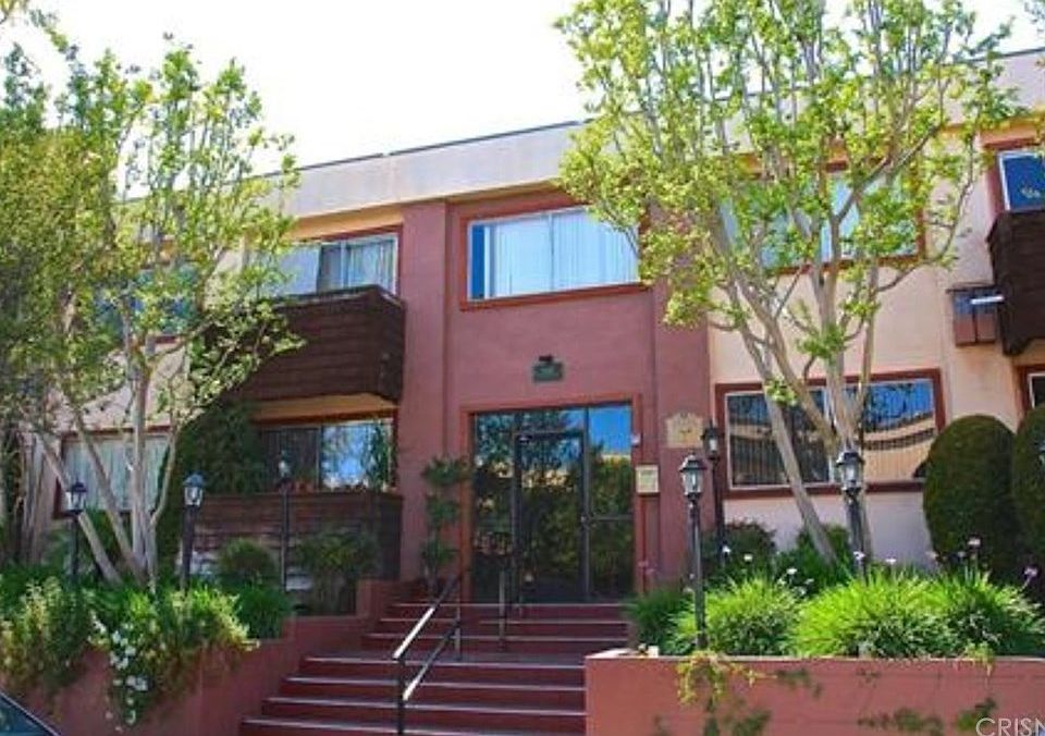 1st image of 5403 Newcastle Ave APT 40