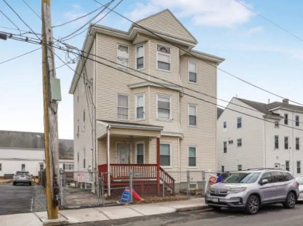 21 Vestal St, Fall River, MA 02720