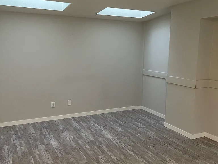 225 E Washington St #203 — Photo 8