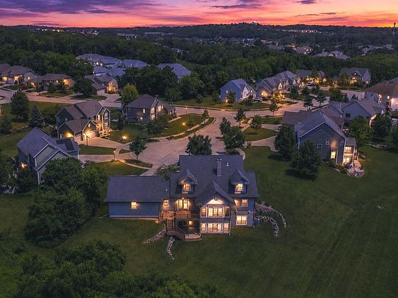 3rd image of 3615 Williams COURT